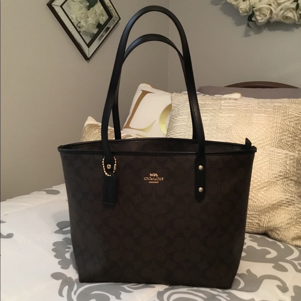 Coach CITY ZIP TOTE F58292